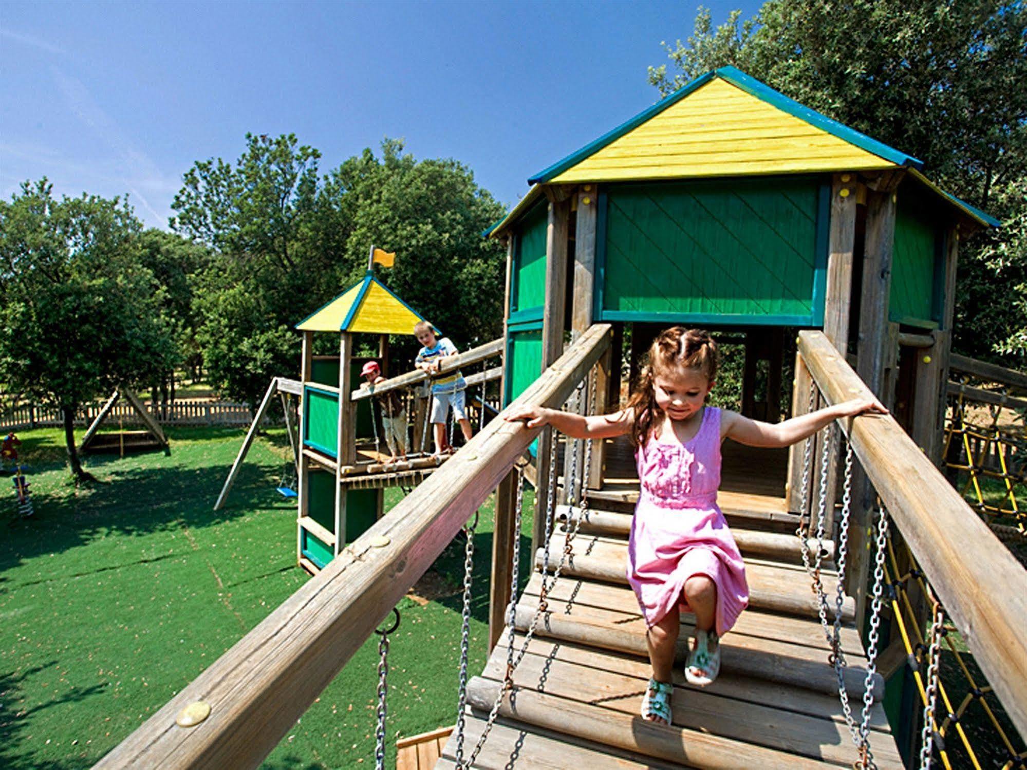 Tar-Vabriga Lanterna Resort מראה חיצוני תמונה